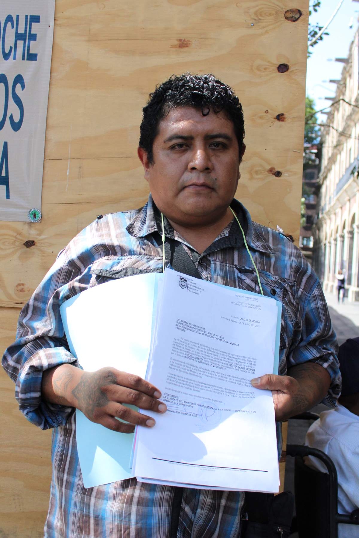 Exigen justicia por joven herido a balazos por un policía