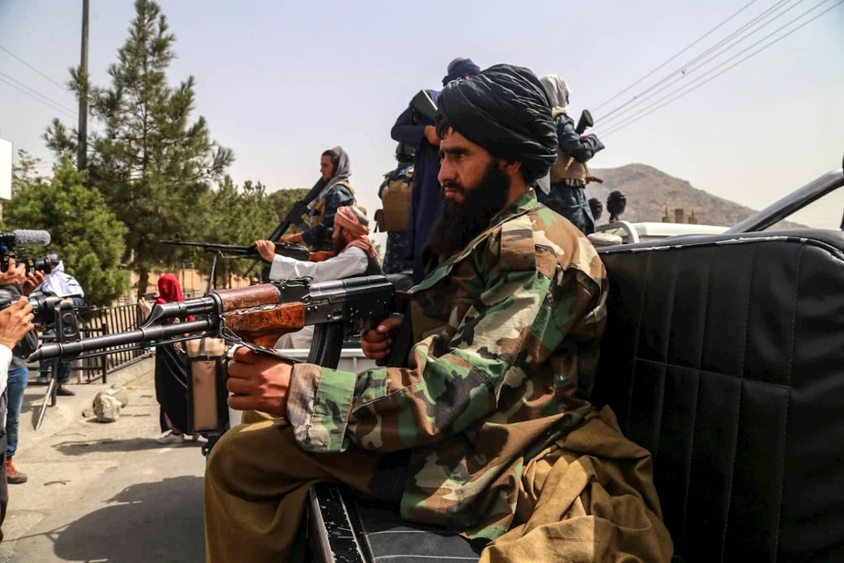 Talibanes consolidan su gobierno en Afganistán 20 años después del 11 de septiembre
