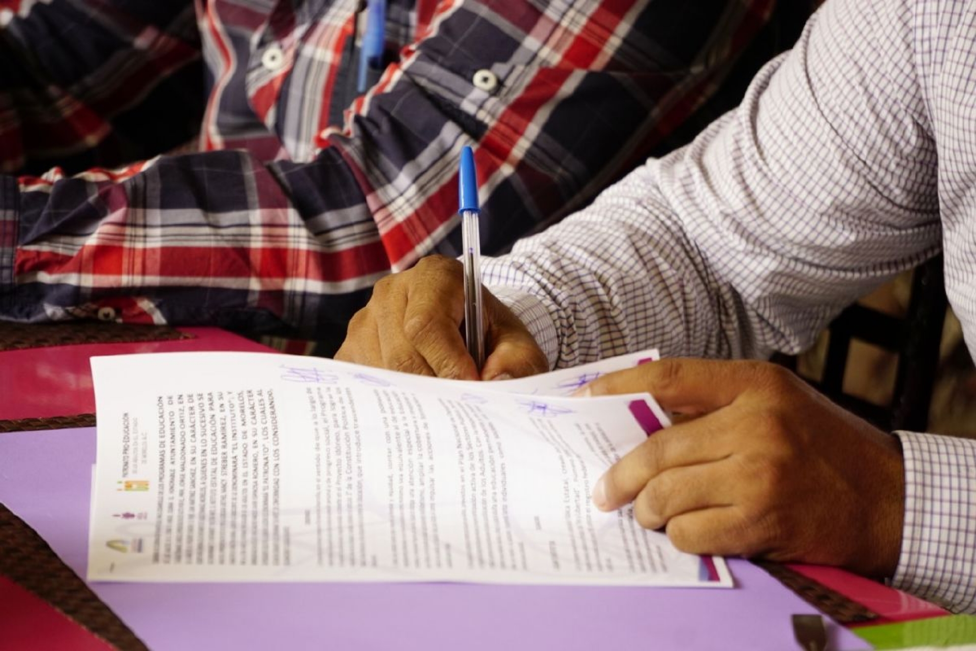 33% de la población mayor de 15 años está en rezago educativo