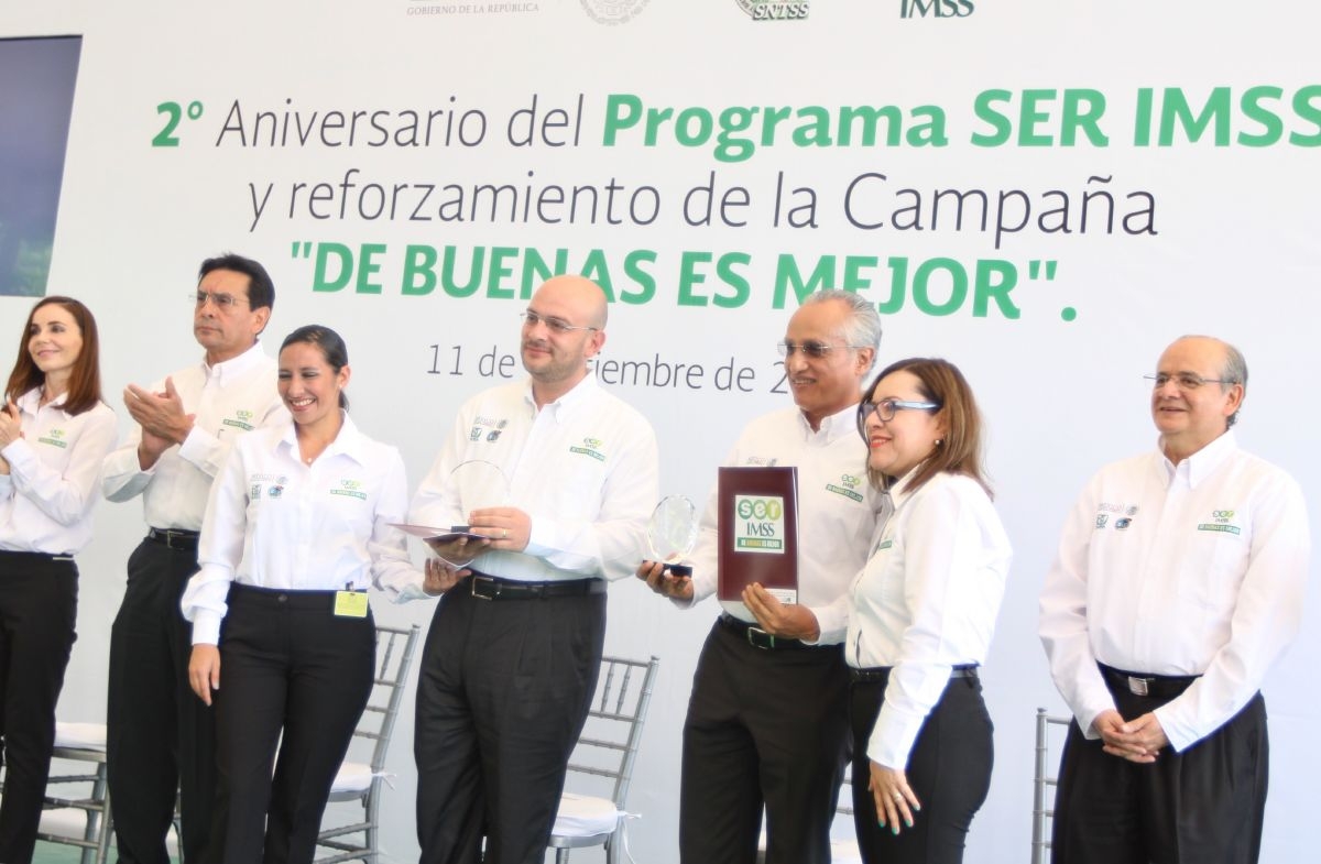IMSS capacita a 176 mil trabajadores para brindar mejor trato a derechohabientes