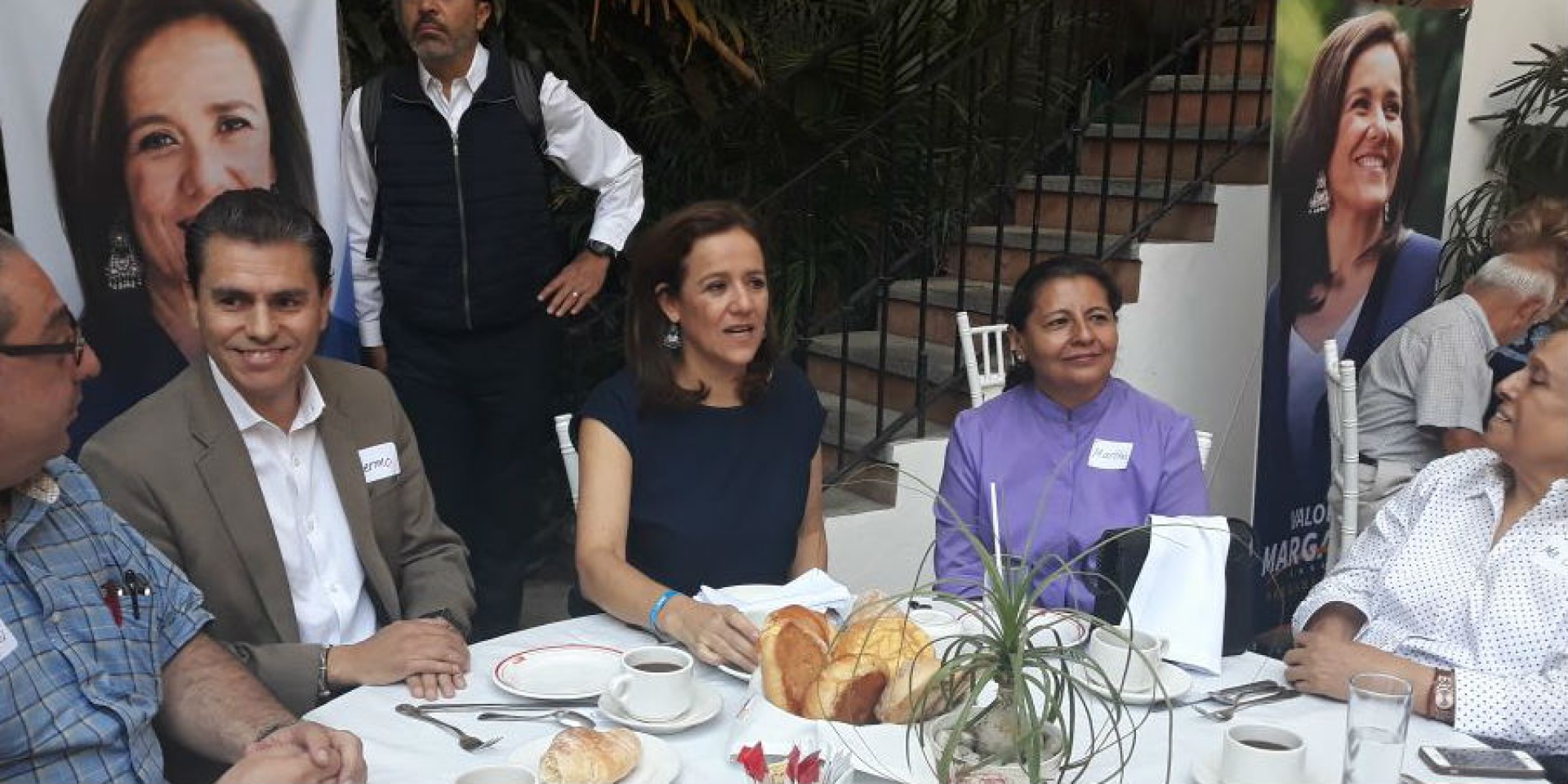 Se reúne candidata a la Presidencia de la República con representantes de la sociedad civil en Morelos