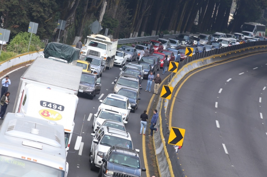 La México-Cuernavaca, la más concurrida en inicio de vacaciones