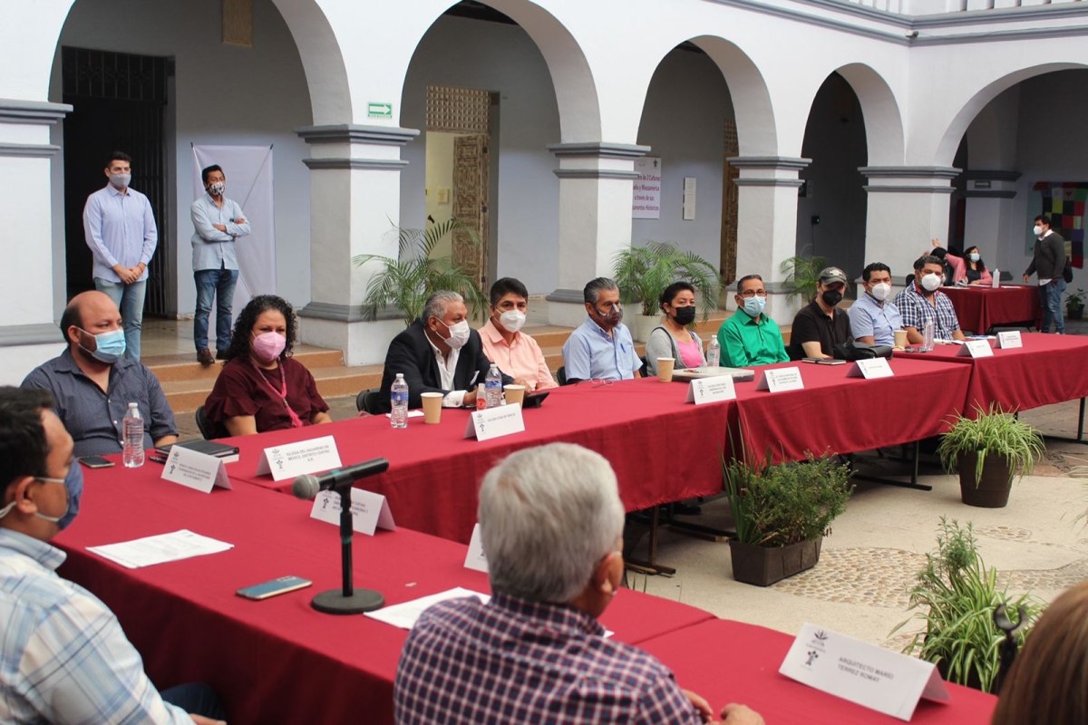 Efectúan taller de actualización de proyectos de obras en inmuebles federales con uso religioso