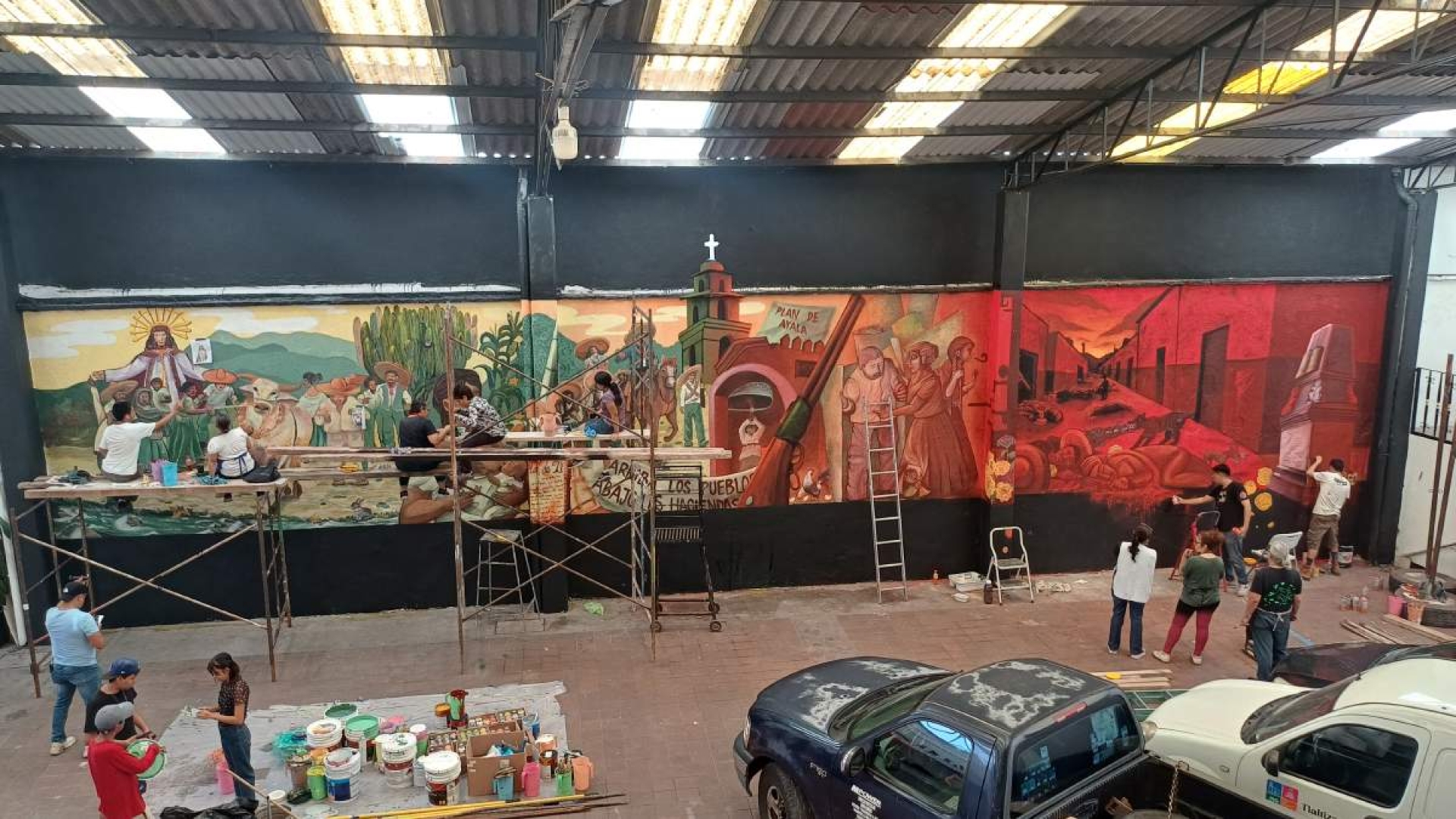 Elaboran mural sobre zapatismo y mártires del 13 de agosto en Tlaltizapán