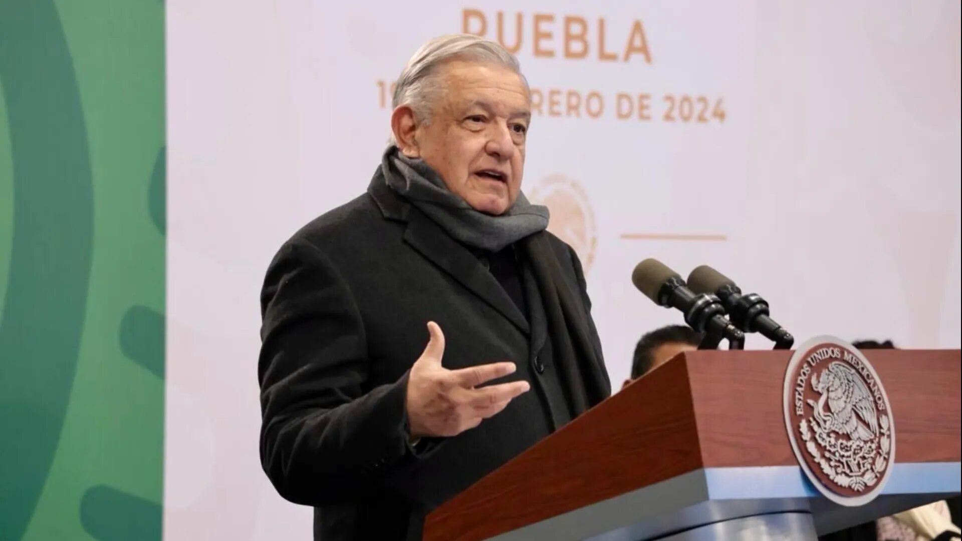 AMLO critica marcha por la democracia: 'Fue en apoyo a oligarquía corrupta'