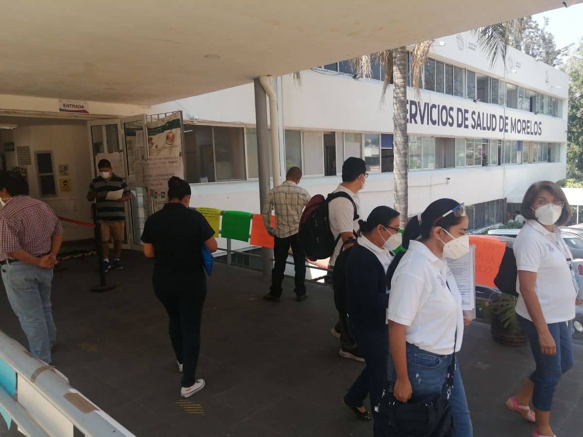 El sindicato de salud inició sus protestas para exigir la vacunación