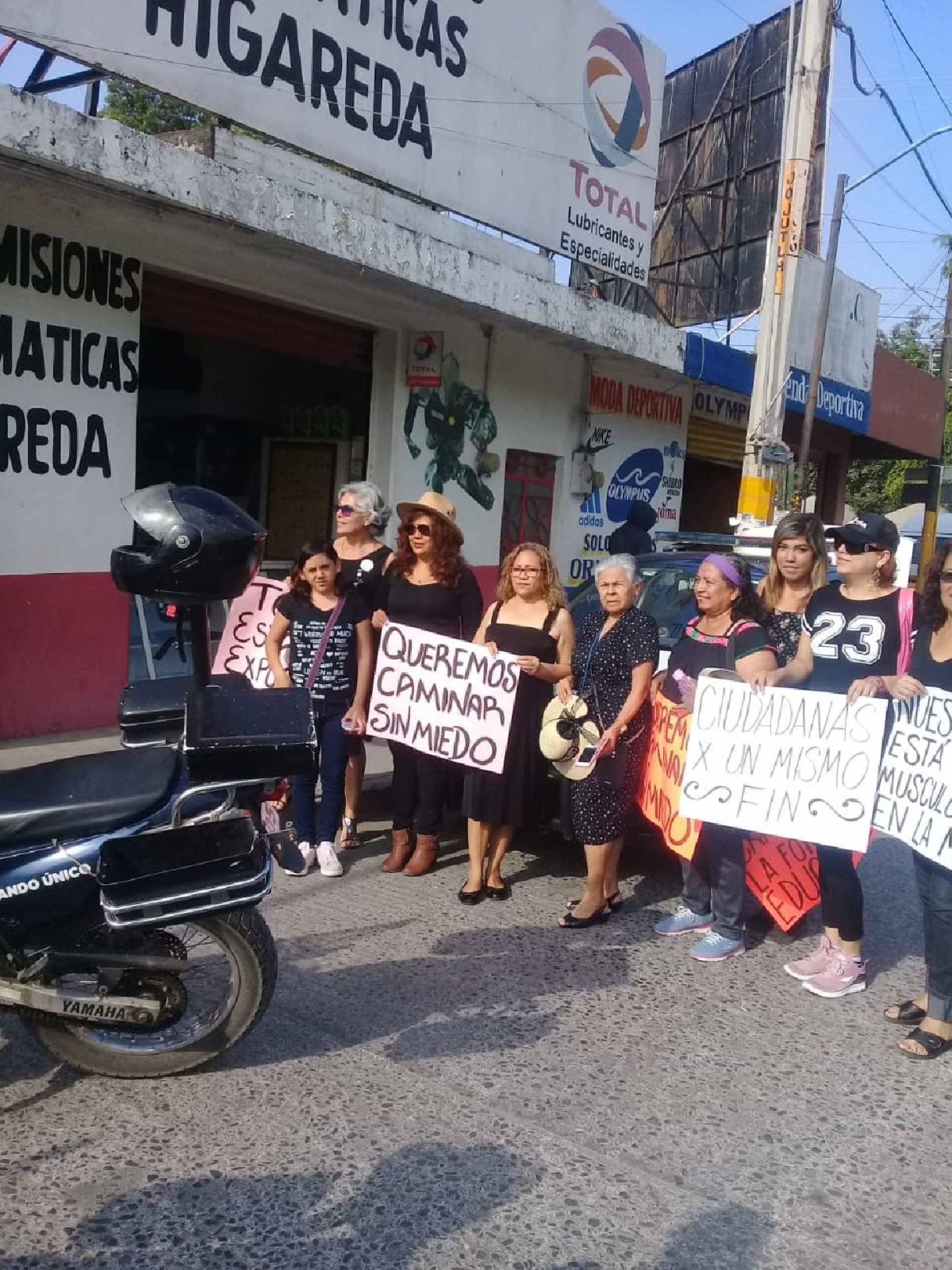 Mujeres marchan en Jojutla a favor de sus derechos