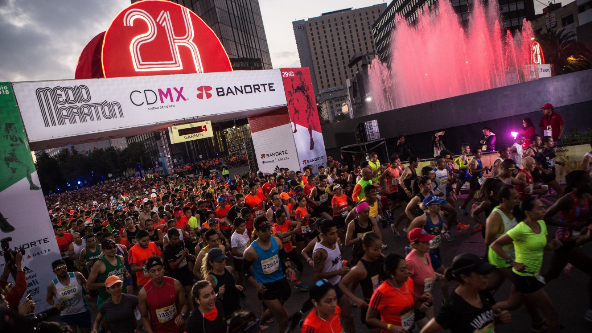 2 corredores fallecen tras medio maratón en la CDMX