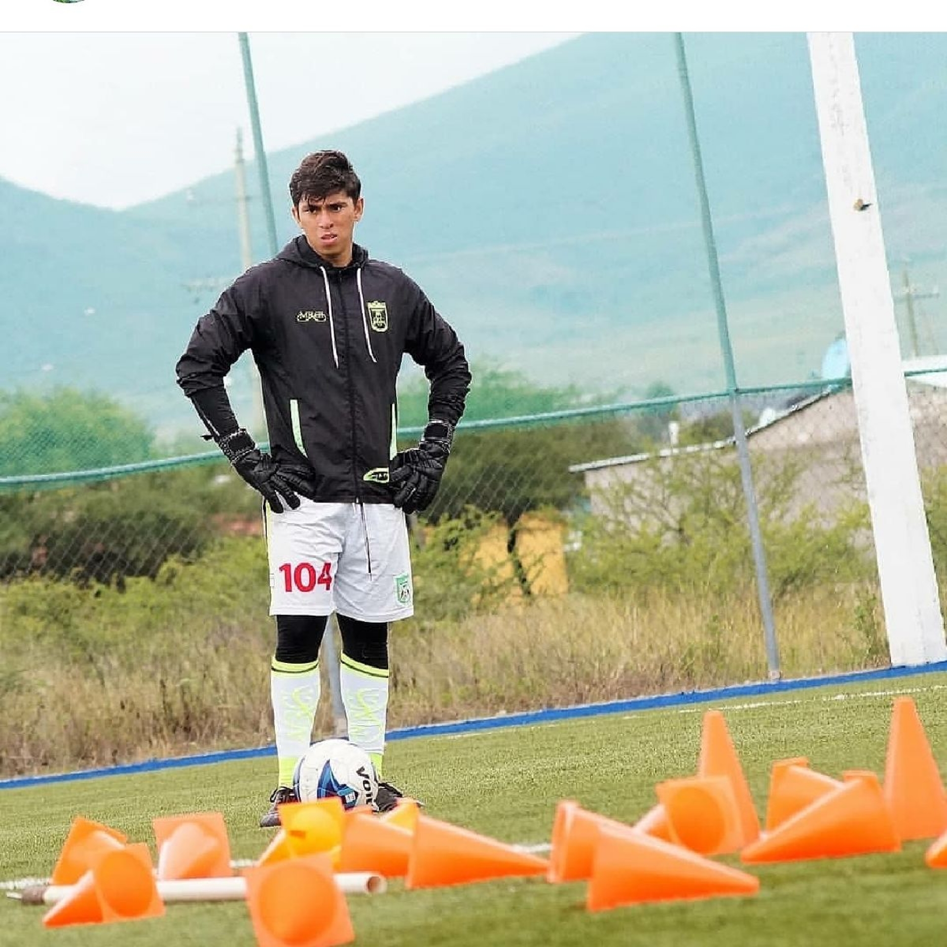 Emmanuel de Miguel pelea la titularidad del arco de Morelos FC