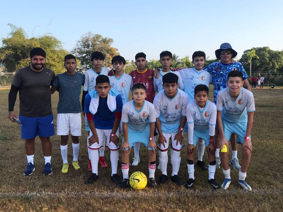 Cierre con broche de oro