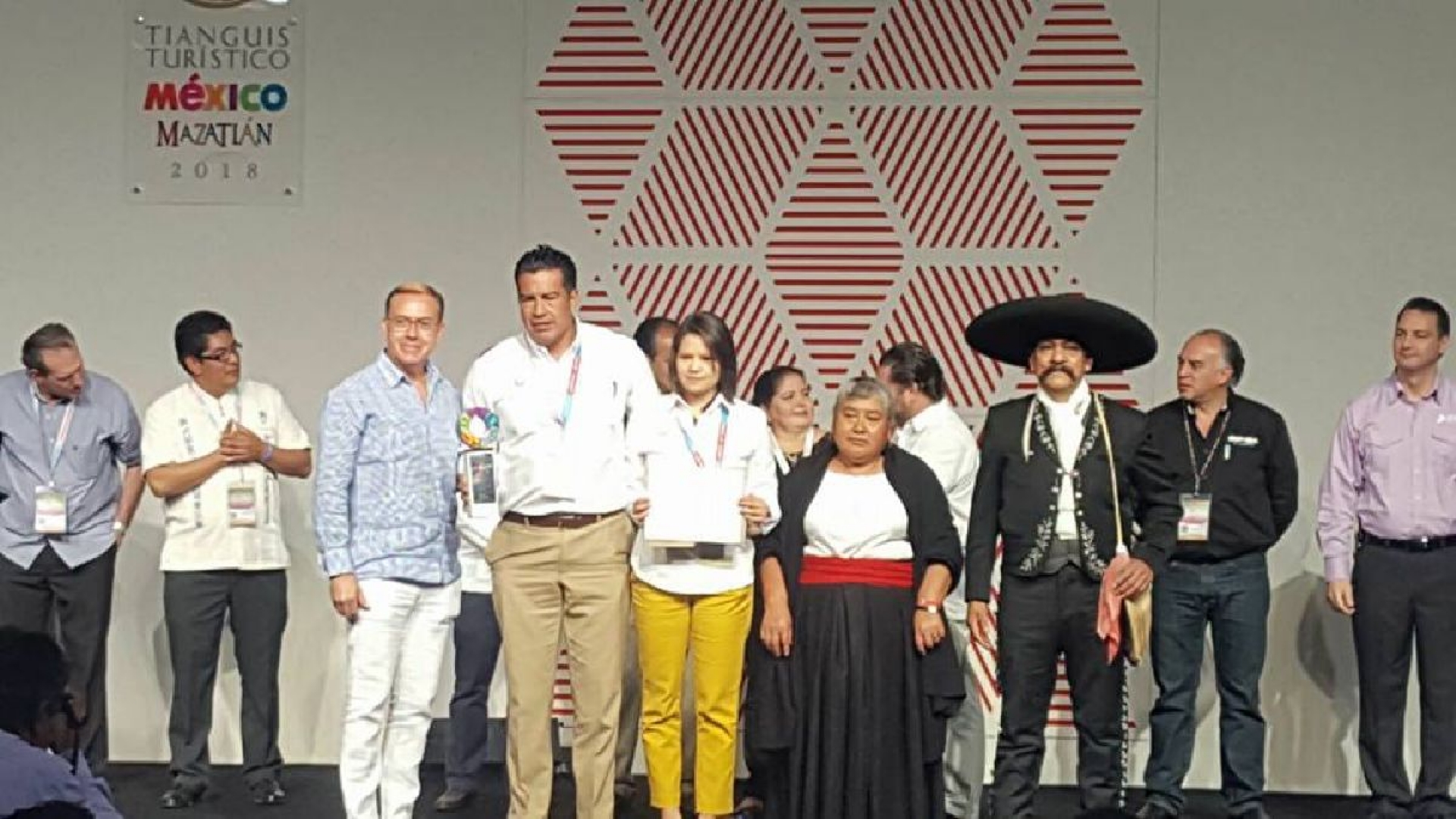 Dan reconocimiento al Centro Vacacional IMMS Oaxtepec en el Tianguis Turístico de Mazatlán 2018