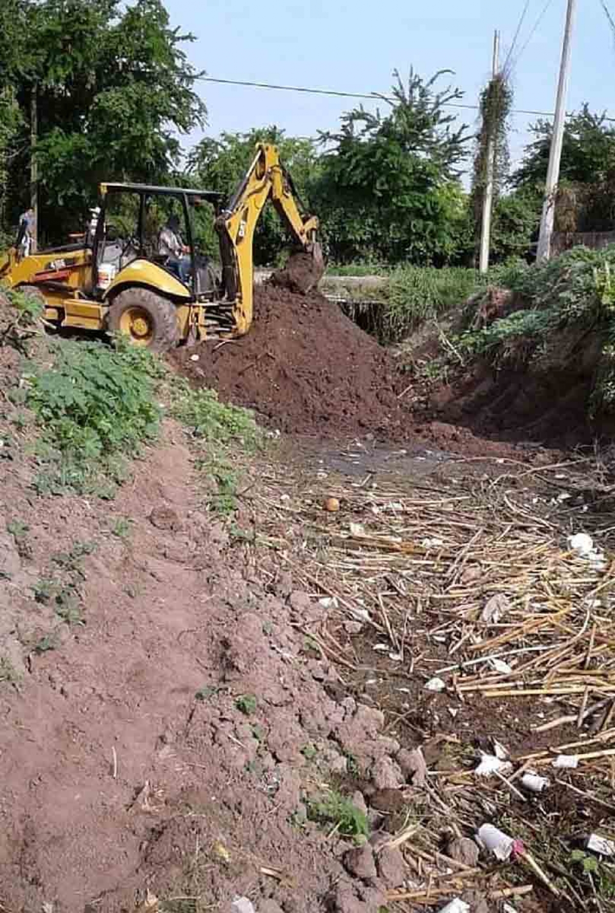 Realizan trabajos para prevenir inundaciones en Coatetelco