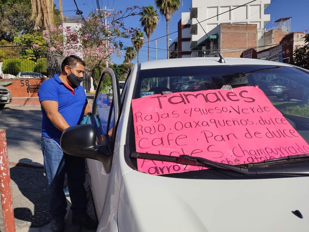 Le va mejor con la venta de tamales