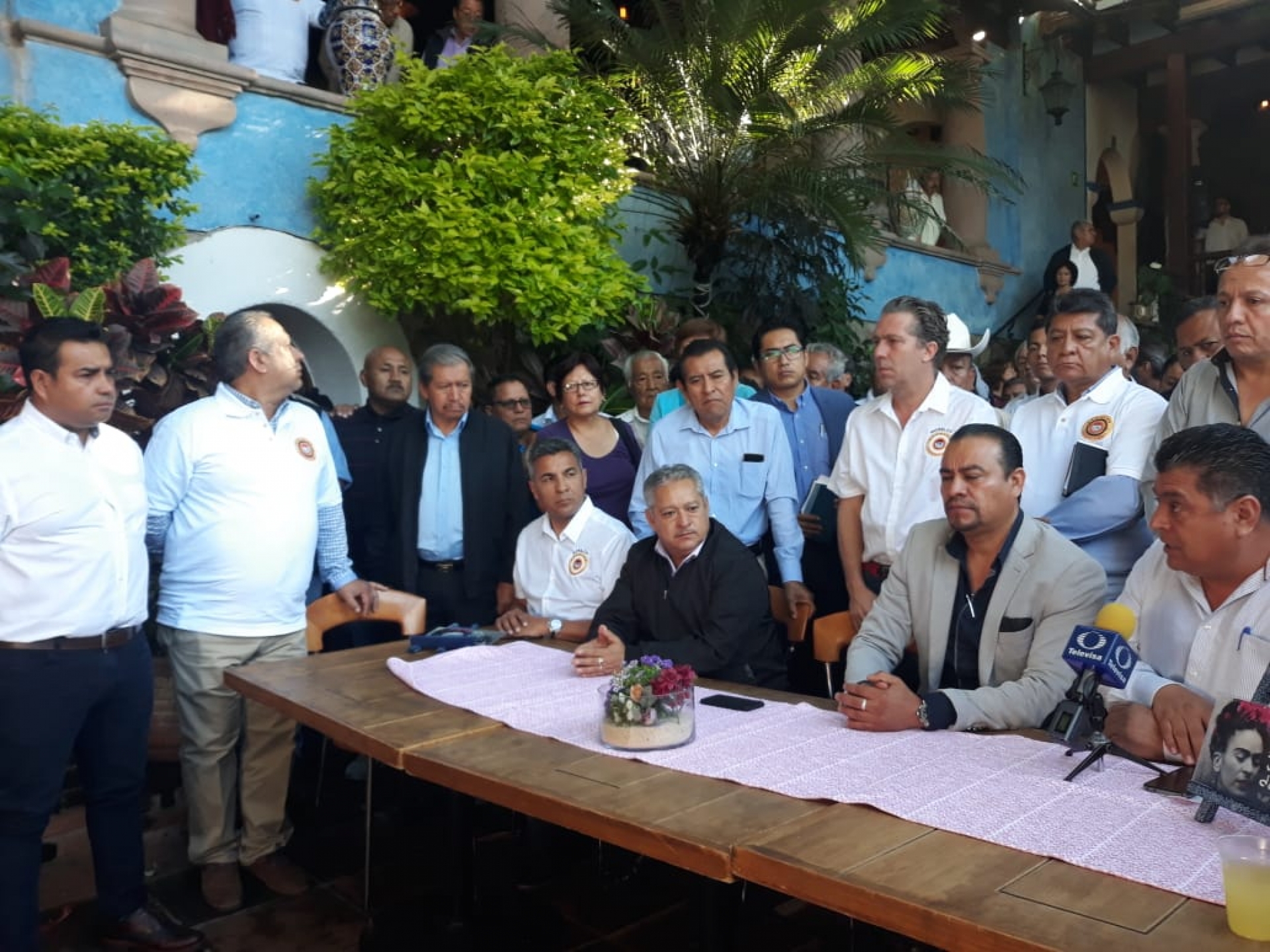 Llaman transportistas a SMyT a instalar mesa de trabajo