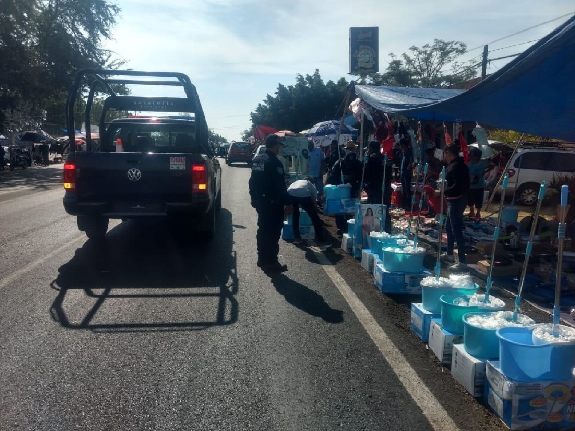 Alinean a vendedores del tianguis de Xoxocotla