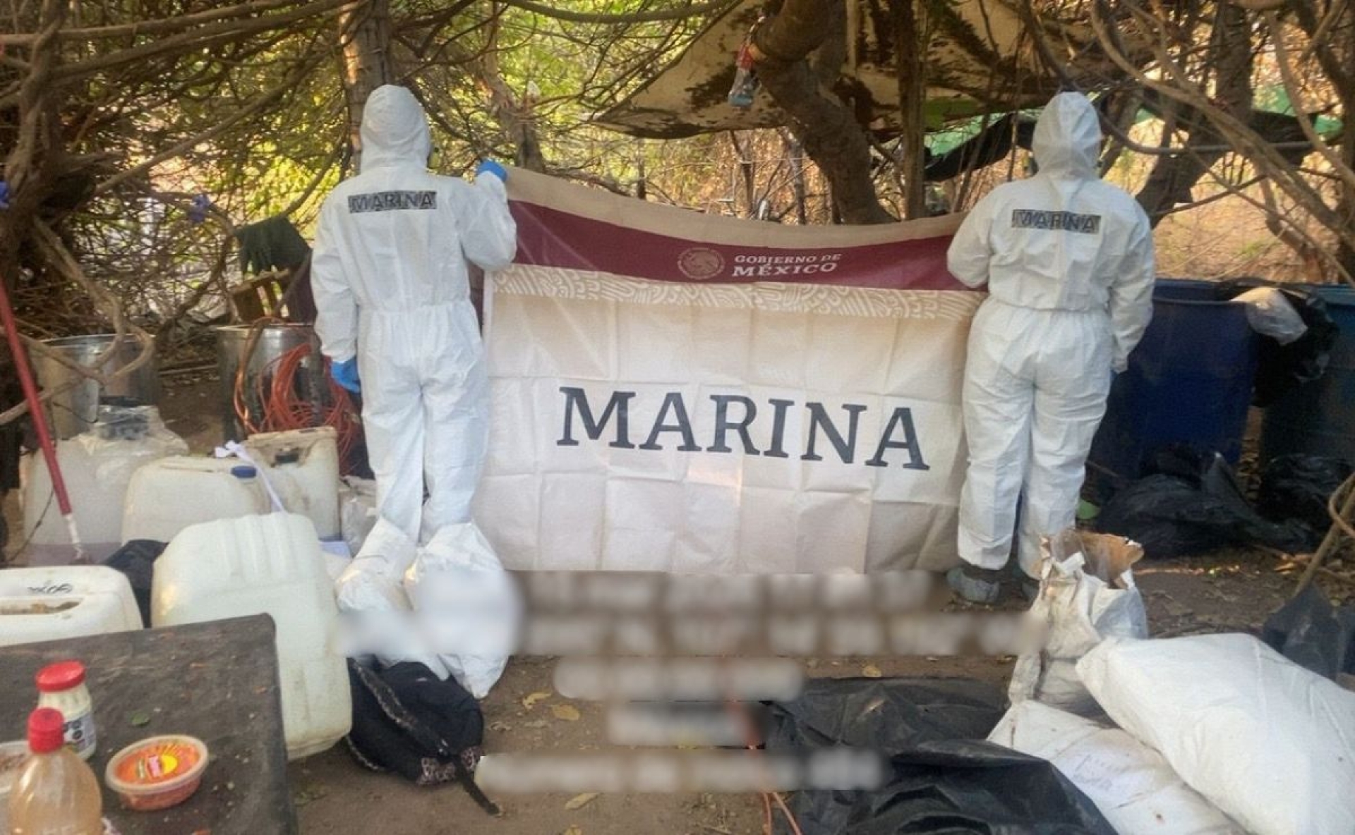 Marina asegura laboratorio de metanfetamina en El Tule, Culiacán