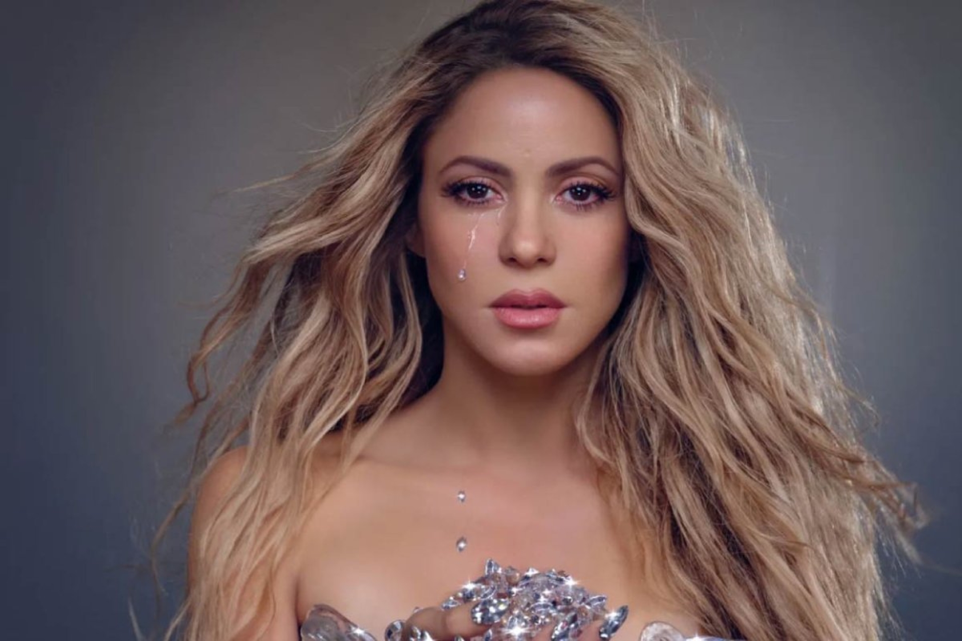 Shakira estrena 'Las mujeres ya no lloran' su nuevo disco tras la infidelidad de Piqué