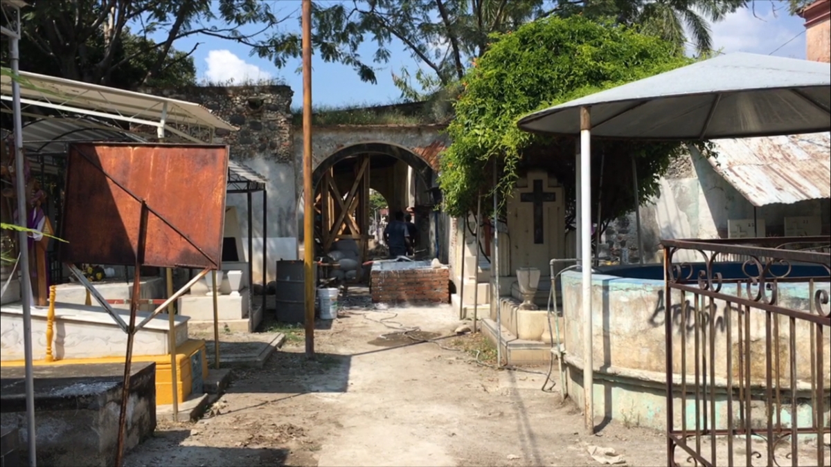Rescatan parte del histórico panteón de Cuautla