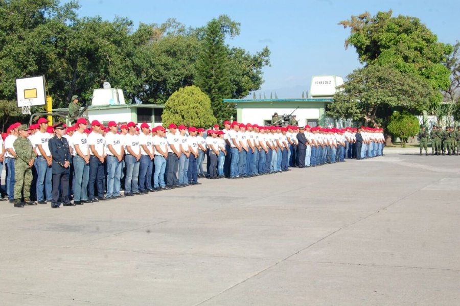 Convocan a jóvenes a obtener su cartilla del SMN