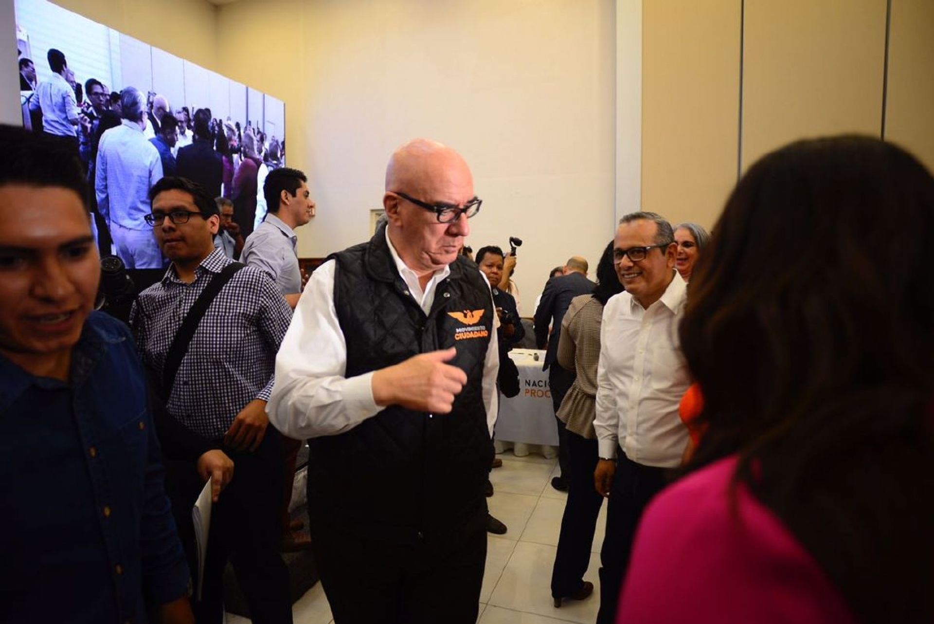 Dante Delgado lanza críticas a López Obrador
