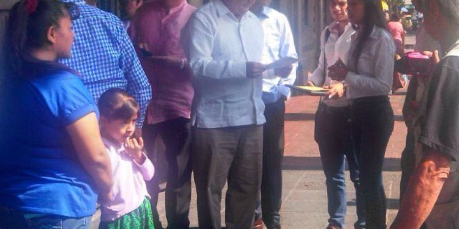 Demandan estudiantes al gobernador reconocimiento oficial de preparatoria "Ejército Libertador del Sur"