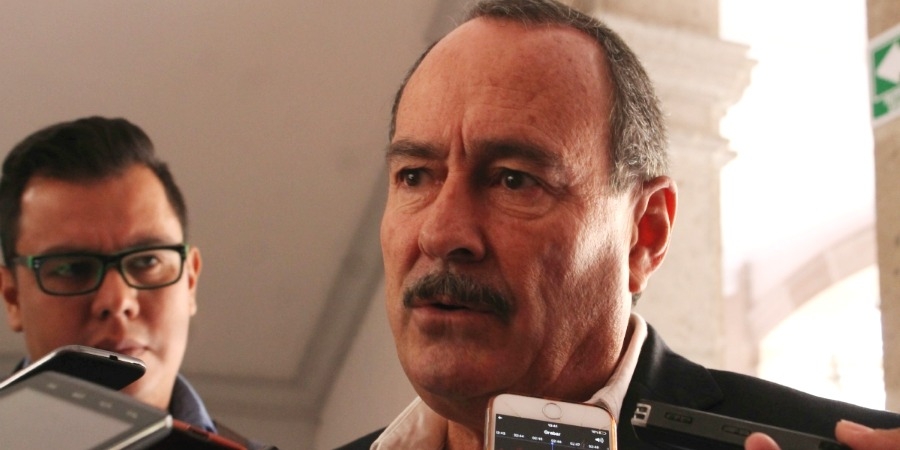 Afirma titular de la SMyT que se acatará orden del Ejecutivo estatal para reponer proceso de regularización de taxis