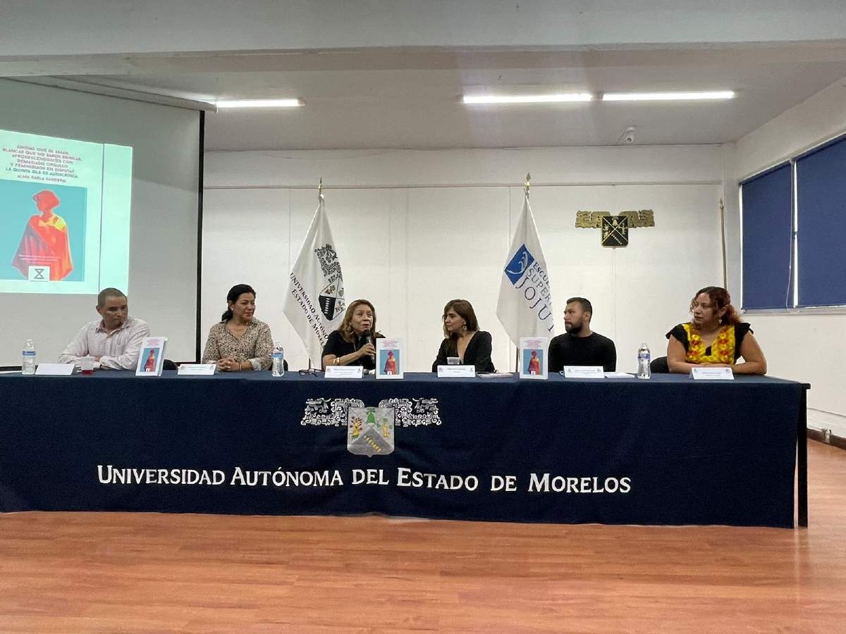 Presentan libro acerca de feminismo en la EES Jojutla