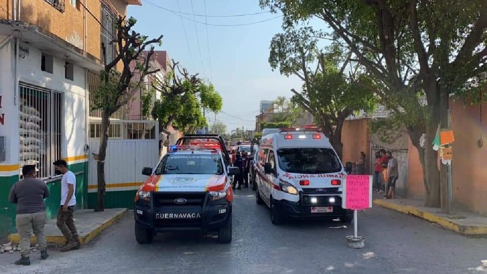Se incendia bodega en la colonia Santa Martha