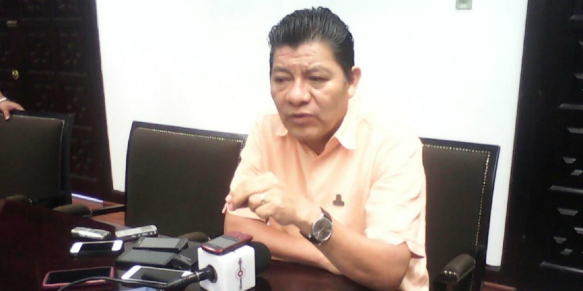 Llama Quiroz Medina a la población a no entrar en pánico por mensajes difundidos en redes sociales