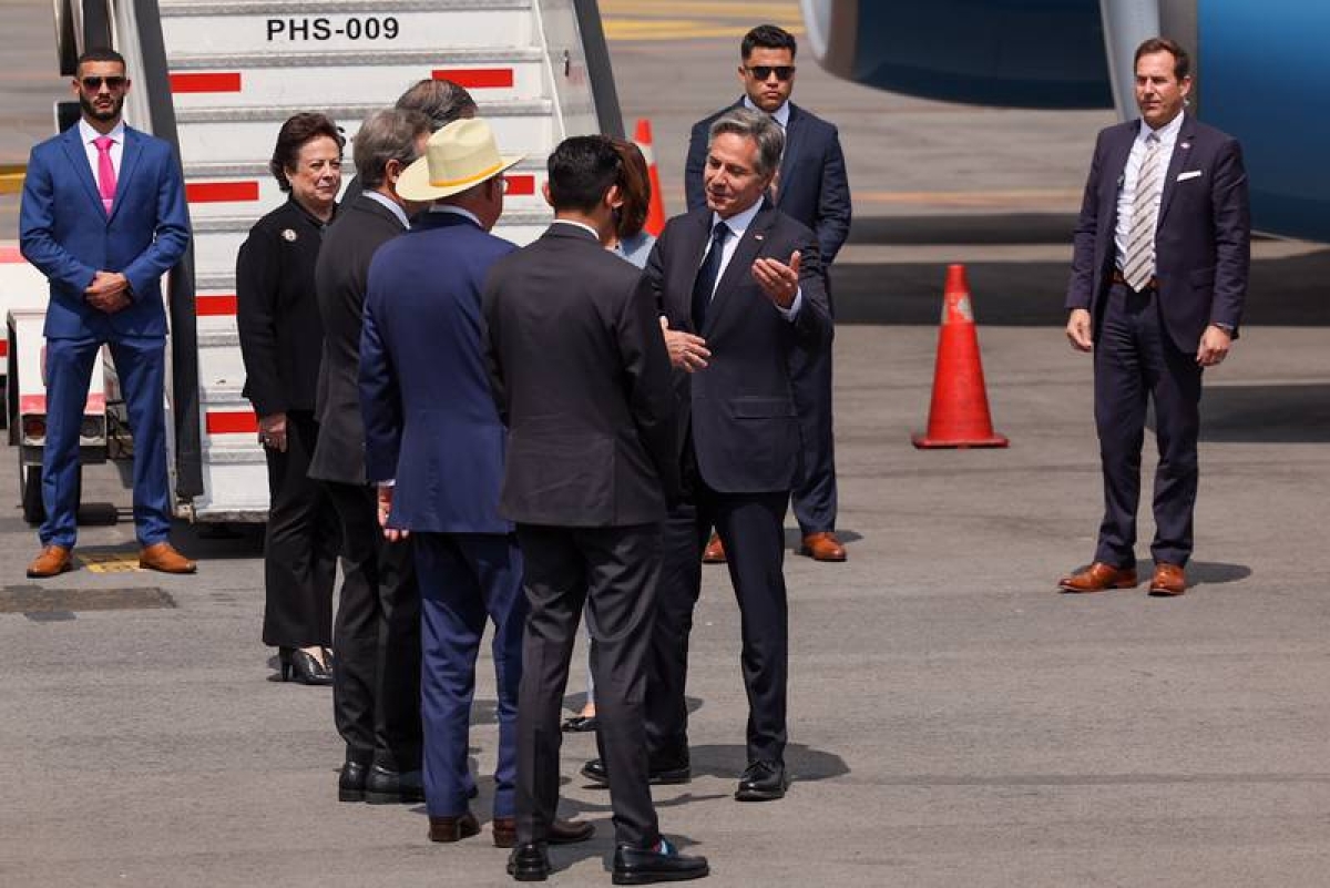 Antony Blinken llega a Palacio Nacional para reunirse con AMLO