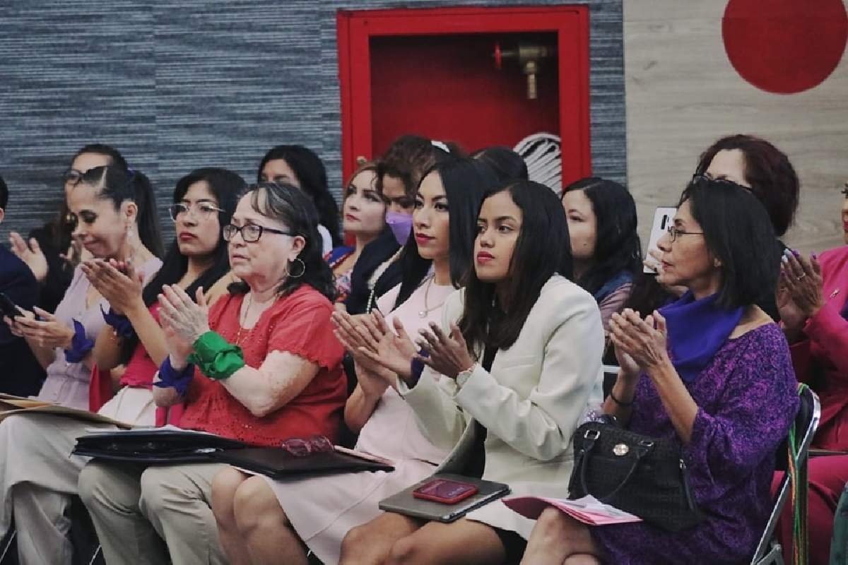 Exigen al Congreso despenalizar el aborto
