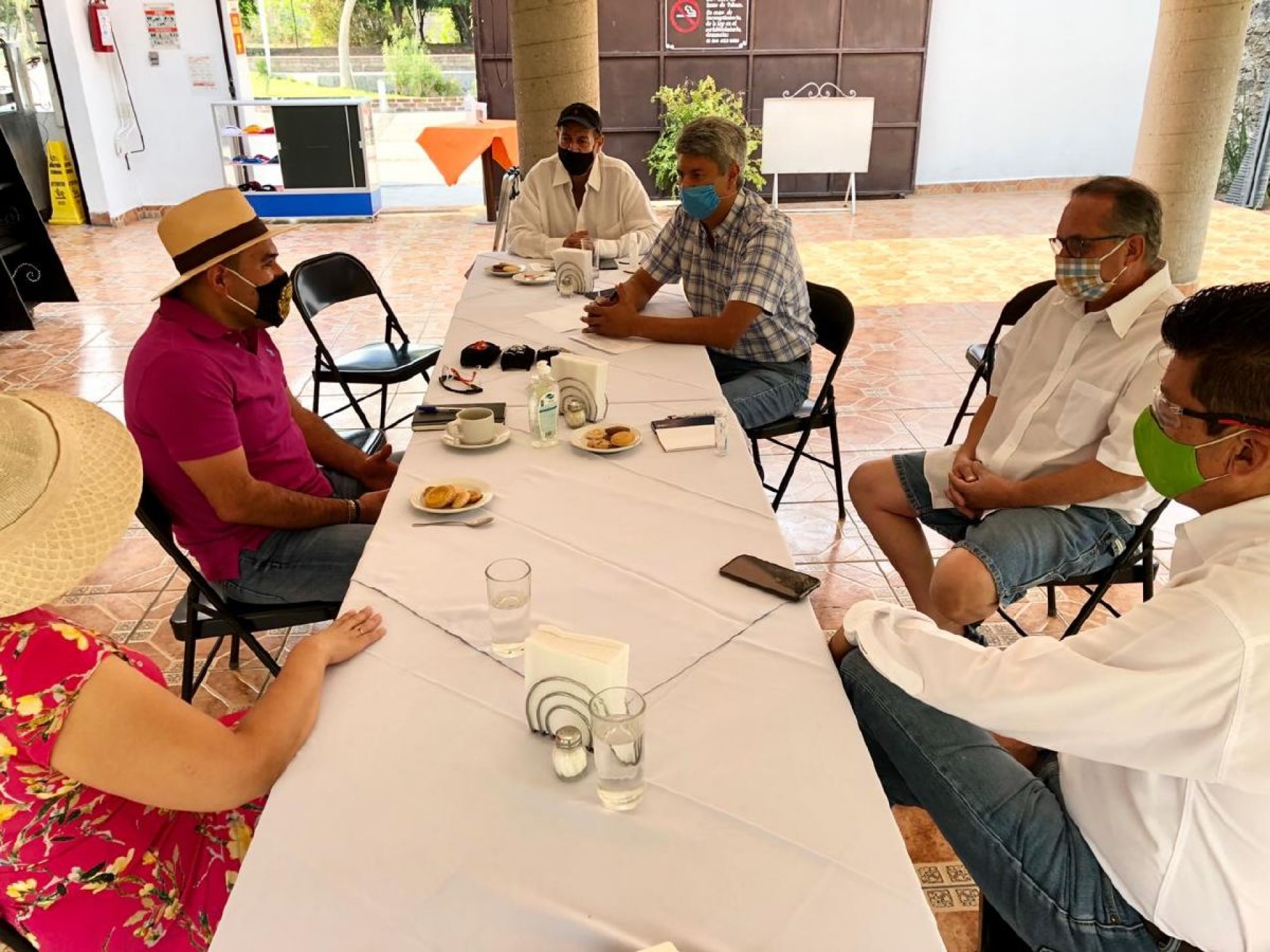 Se reúne el alcalde de Yautepec con restauranteros