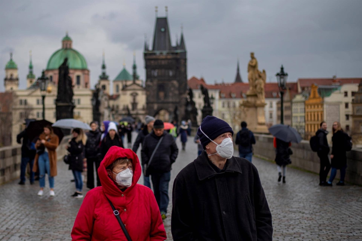 Europa podría sumar 500 mil muertos de COVID hasta febrero: OMS
