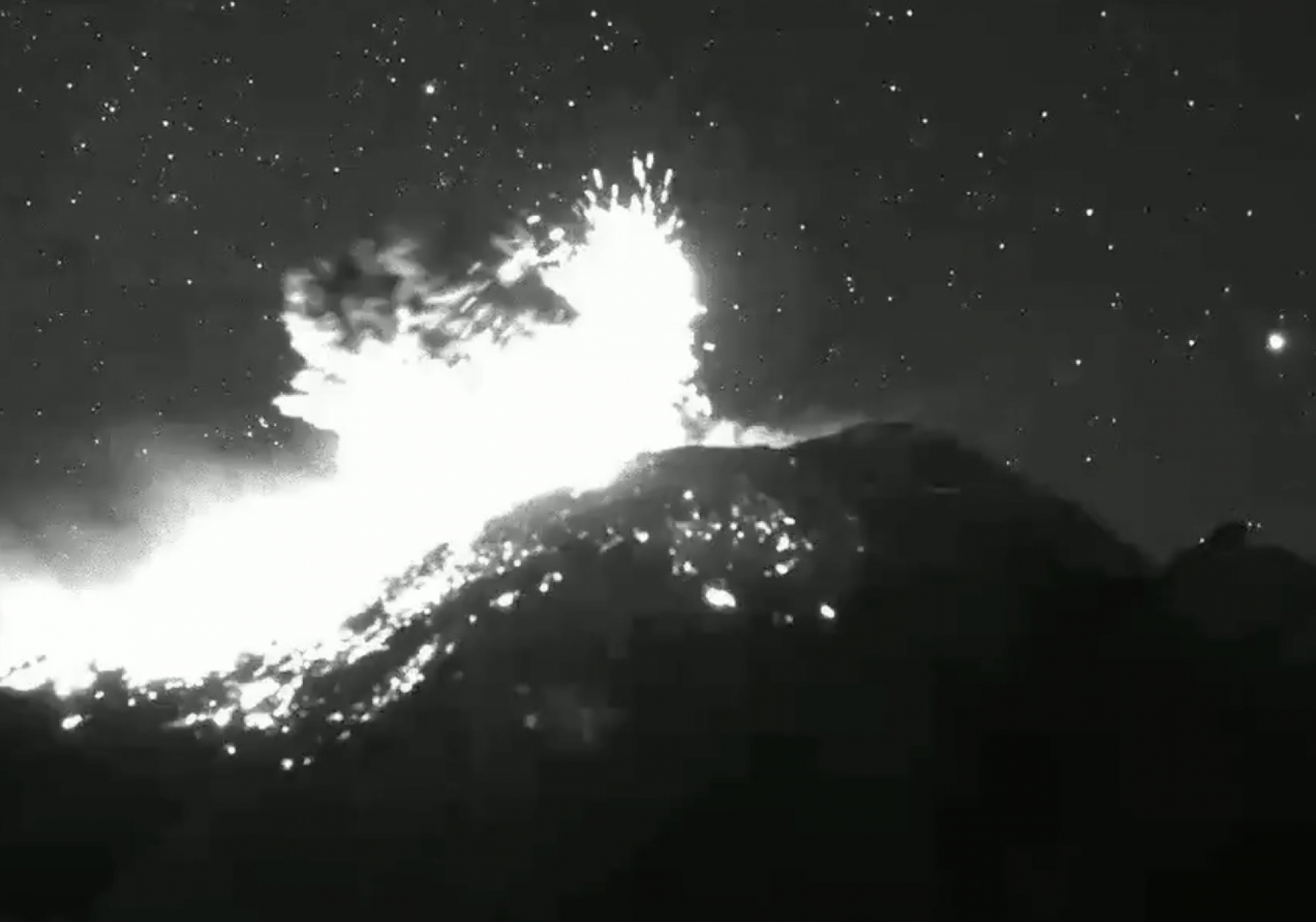 VIDEO: ¿Ovnis en el Popocatépetl?