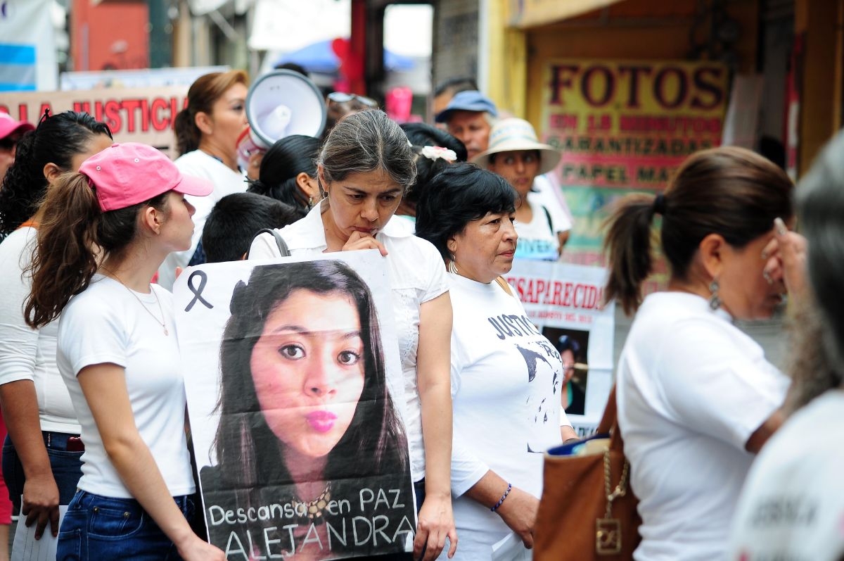 Marchan madres de víctimas; exigen justicia