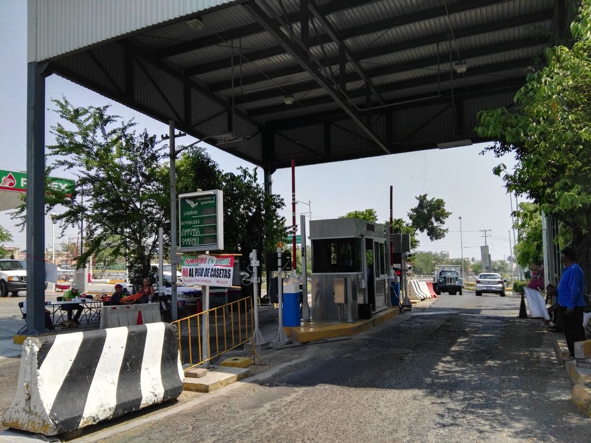 El próximo lunes podrían instalar mesa de diálogo para liberar la caseta de Xochitepec