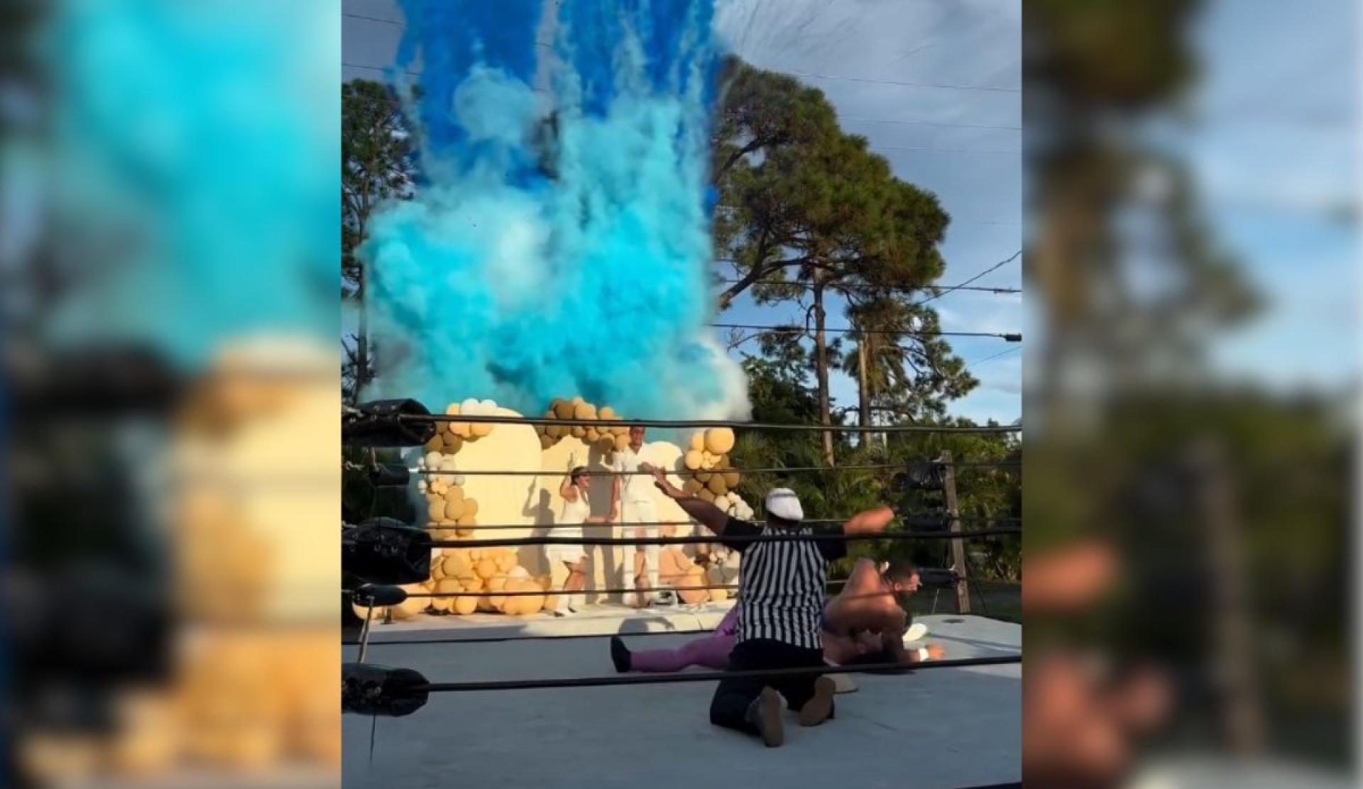Pareja hace revelación de género con combate de lucha libre | Video