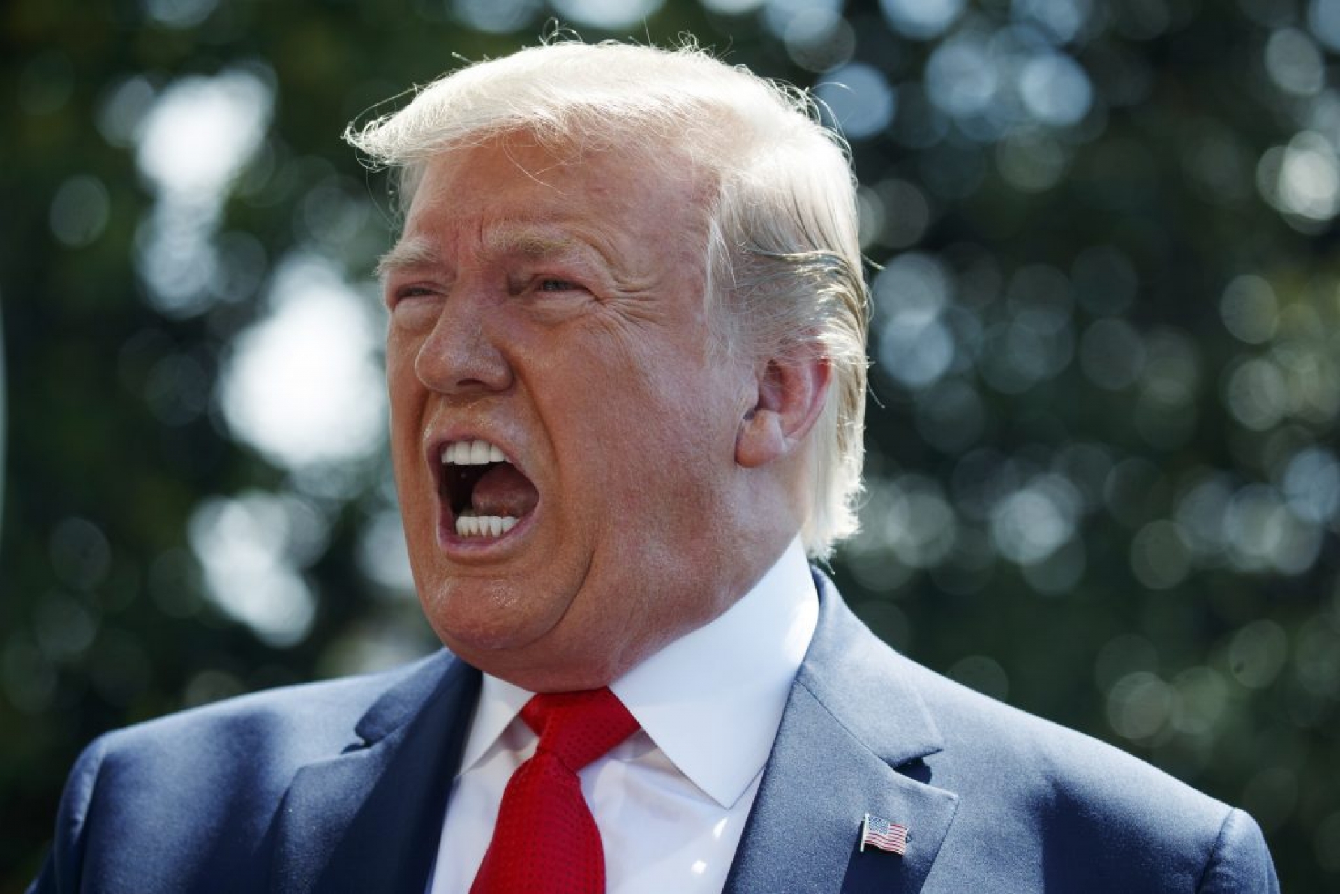 Trump vuelve a amenazar con aranceles