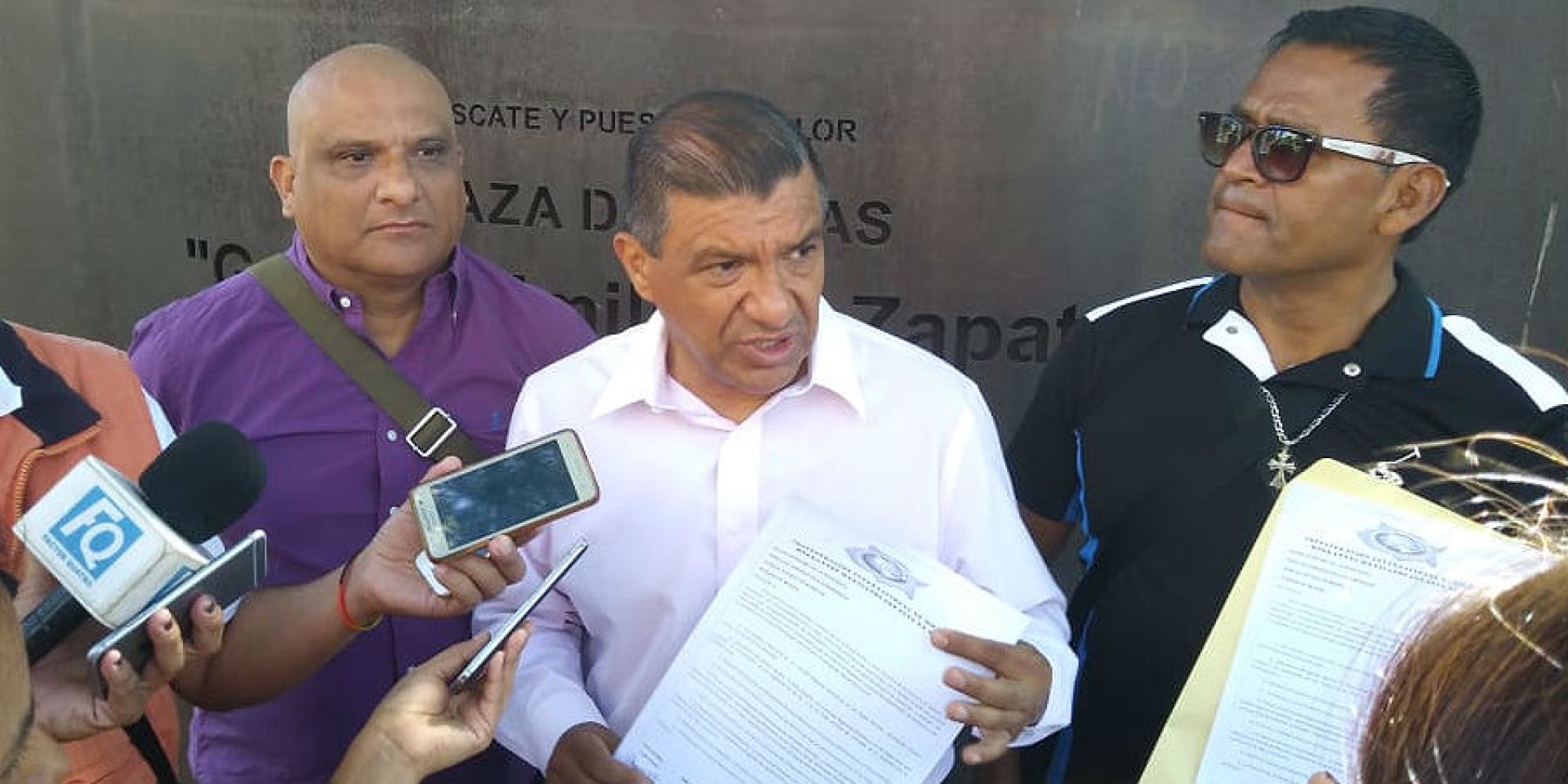 Informa Confederación de Morelenses en el Extranjero sobre entrega a candidatos de demandas de apoyo