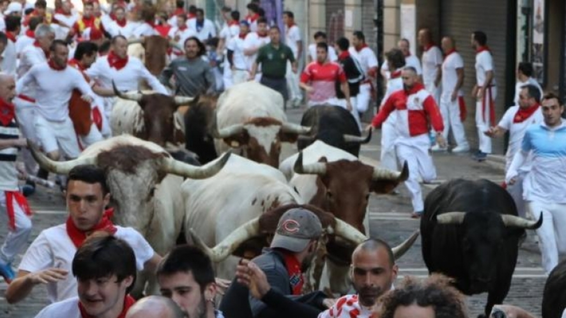 Cancelan los Sanfermines en Pamplona por COVID-19
