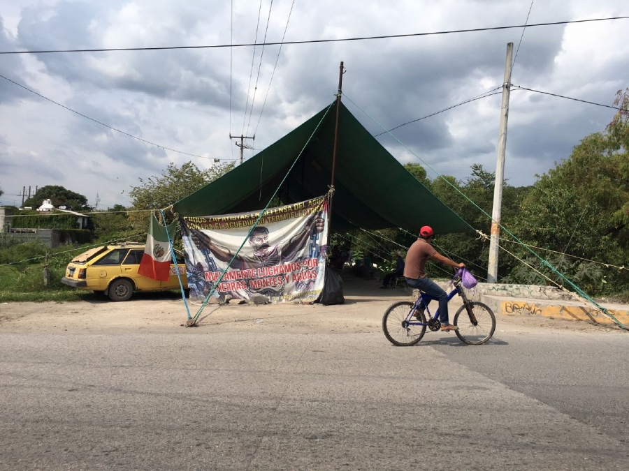 Se retractan campesinos y no levantan su plantón en San Pedro Apatlaco