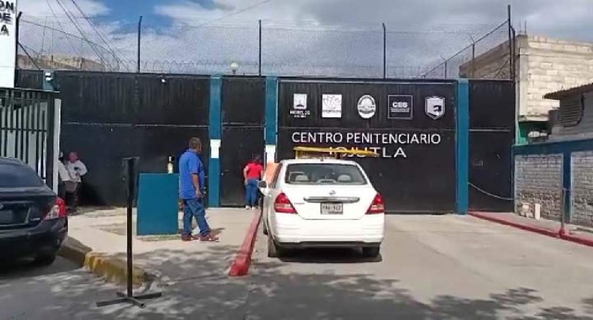 Trasladan a internas de la cárcel de Jojutla a otros centros penitenciarios
