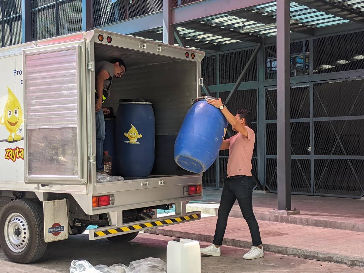 Hacen primera entrega de aceite quemado para reciclar en Jojutla
