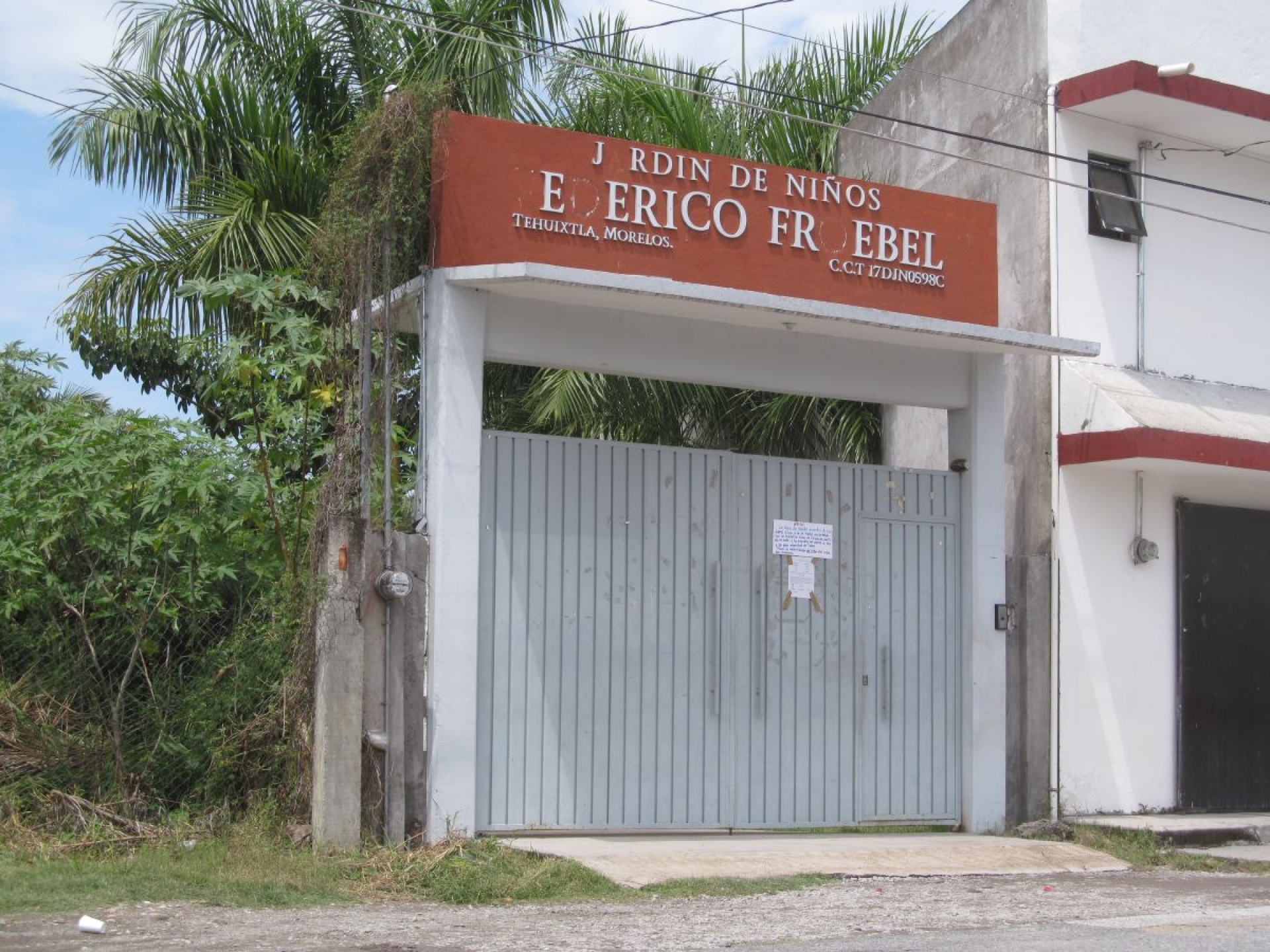 Diálogo salva a directora de ser destituida de un jardín de niños