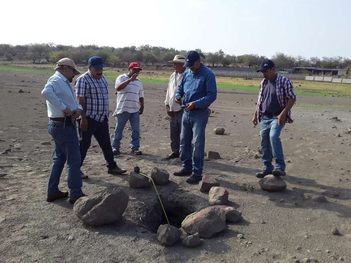 Detectan tres grietas en la laguna de El Rodeo
