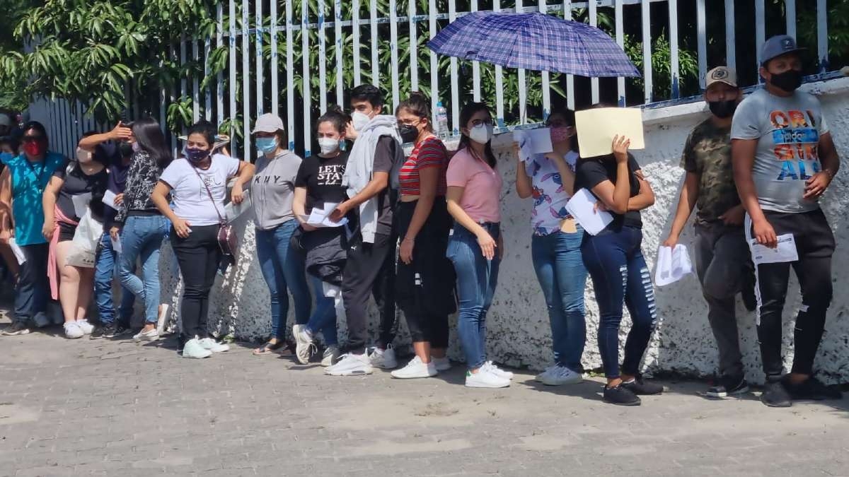 Aplican 970 dosis anticovid a personas de 18 a 39 años en Tetecala