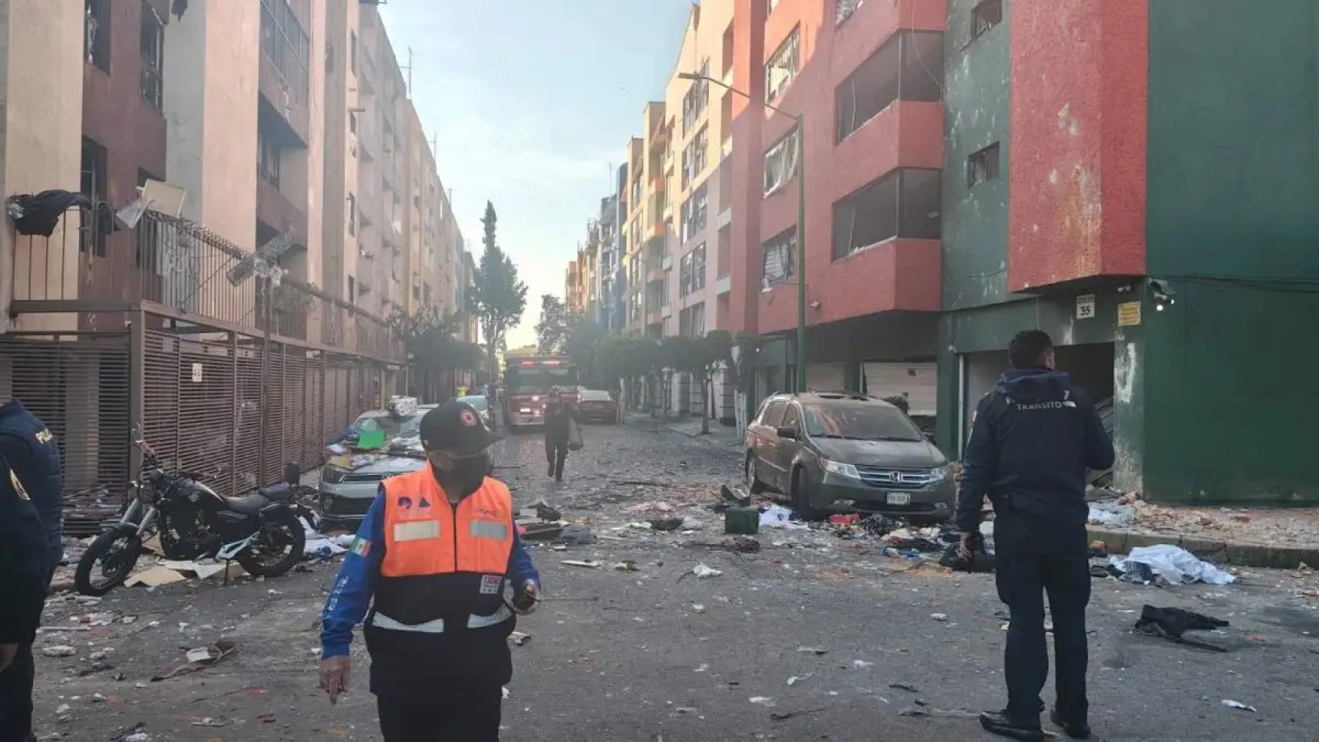 Explosión en edificio de Coyoacán deja al menos 5 personas lesionadas