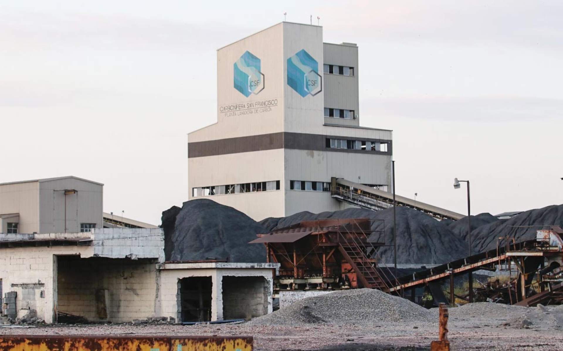 Identifican restos de dos mineros en Pasta de Conchos a 20 años del derrumbe