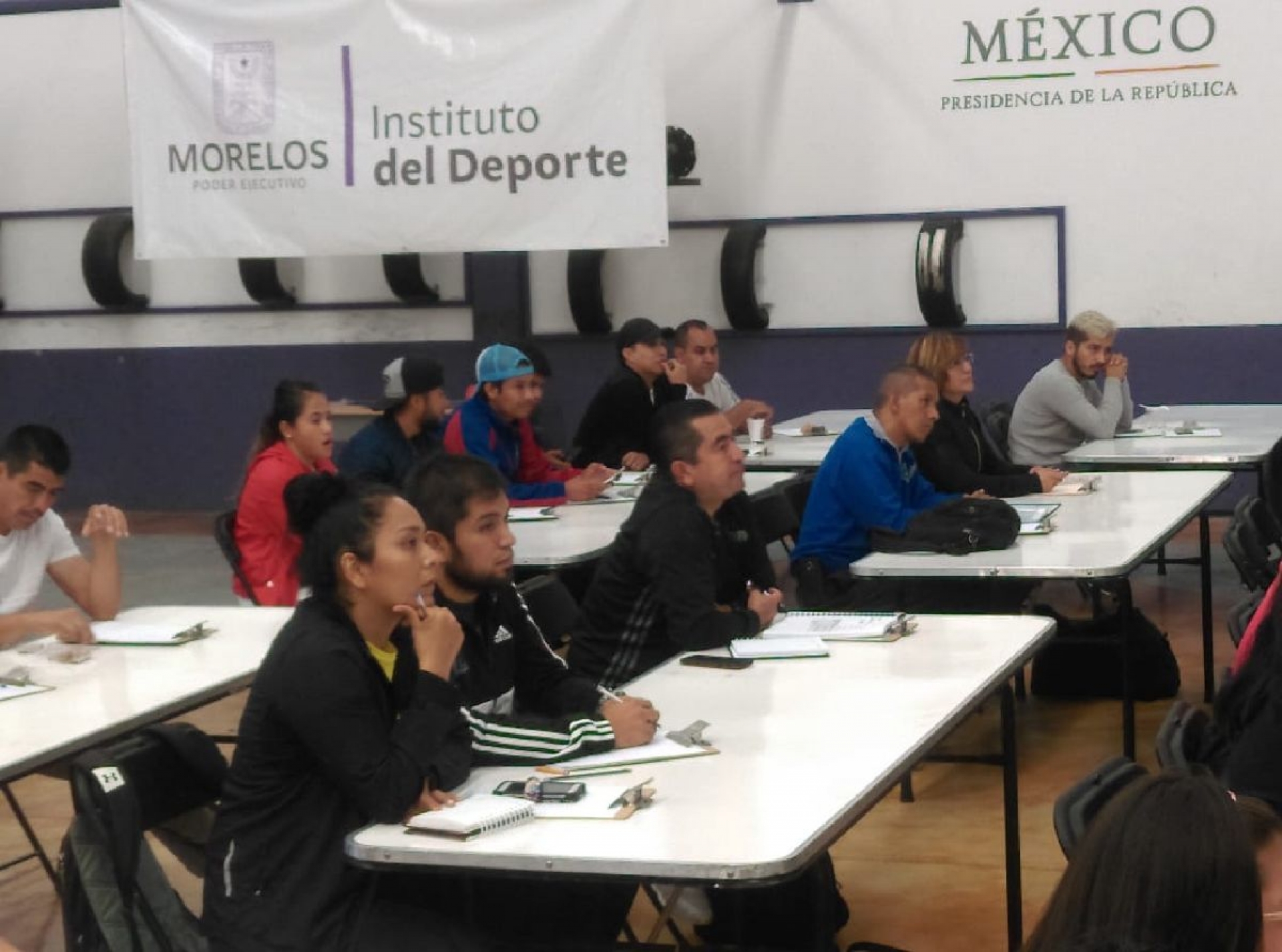 Capacitan a entrenadores de Morelos