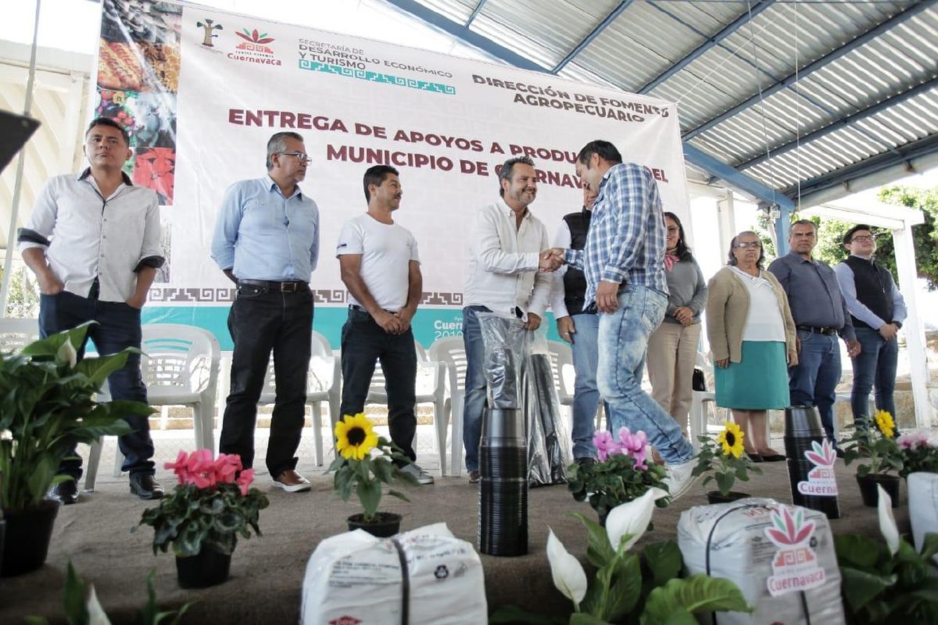 Todo el apoyo a productores agrícolas de Cuernavaca: Antonio Villalobos